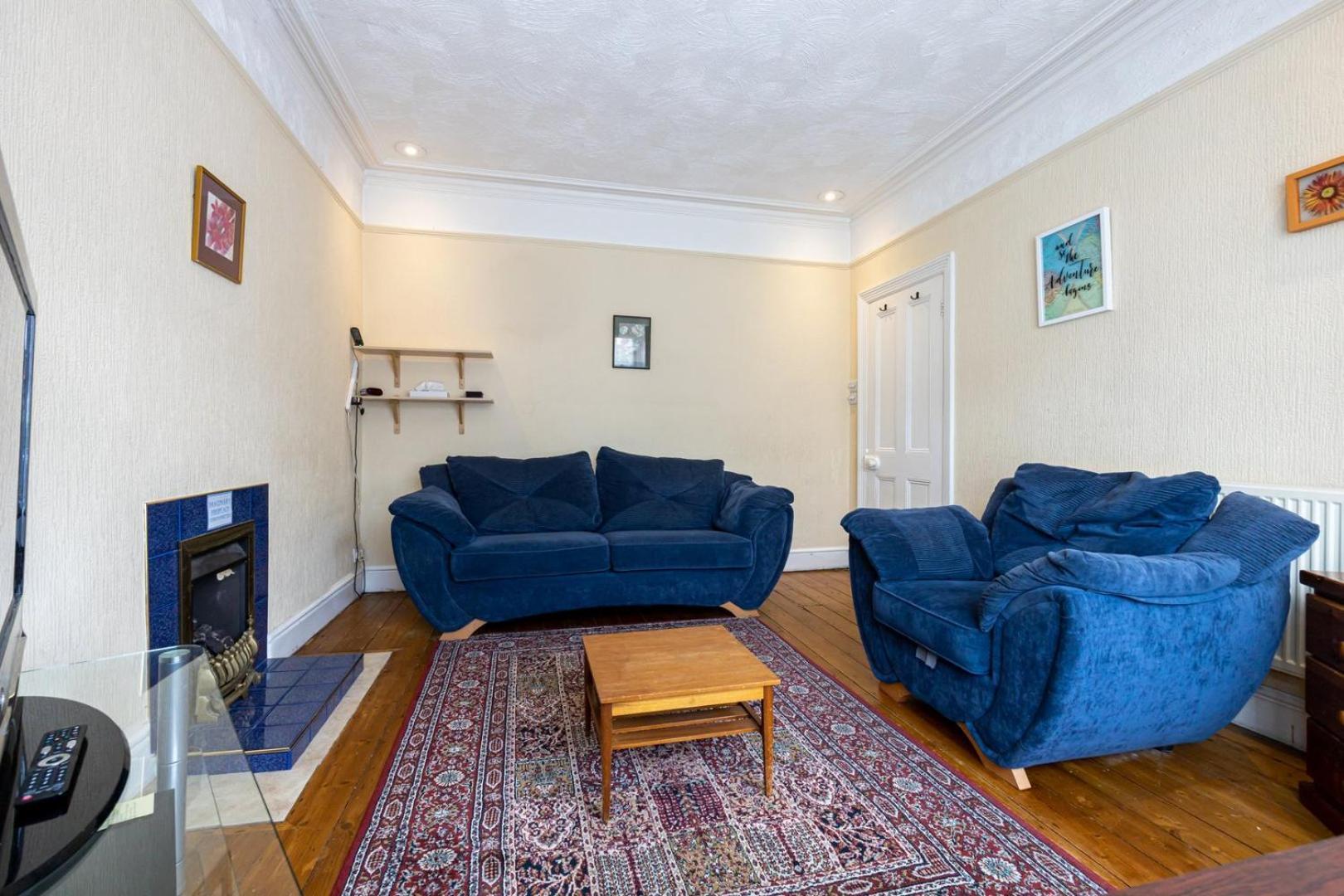 Guestready - Enchanting Life In Gorse Hill Μάντσεστερ Εξωτερικό φωτογραφία